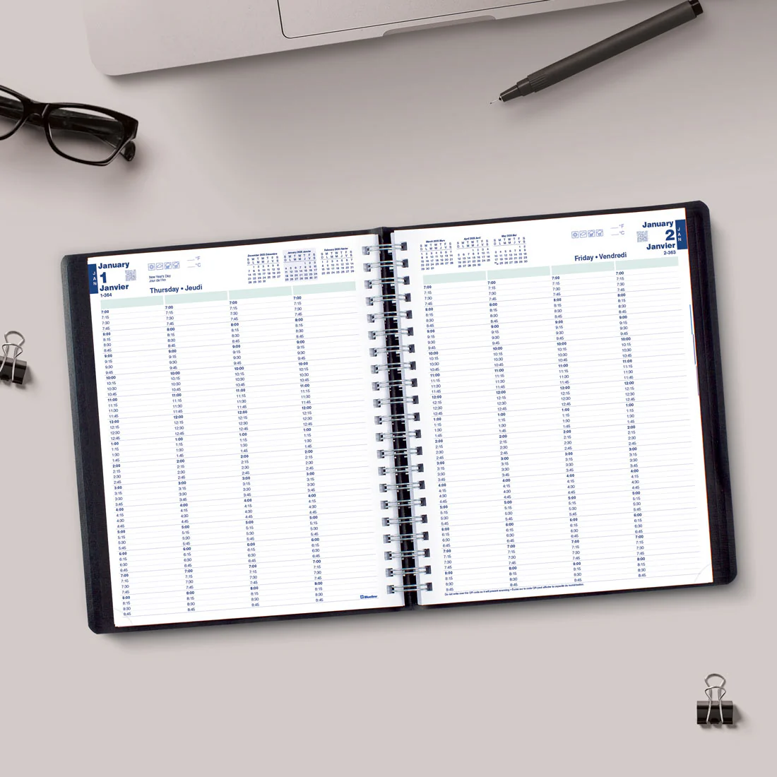 Essential Daily Four-Person Appointment Book 2026, Bilingual, Black (C960.81BT-26) - Image 10