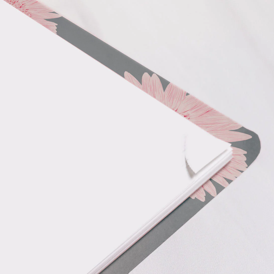 Pink Ribbon Monthly Planner 2026, Bilingual, Pink Daisy Design (C1219.95BT-26) - Image 9